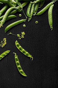 Green sugar snap peas psd background