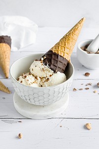 Ice cream cone dessert bowl