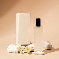 Feminine perfume bottle mockup psd fragrance product packaging
