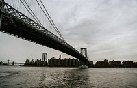 Manhattan bridge overlooking New York
