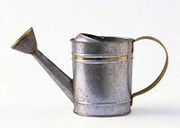 Free lateral view of watering can image, public domain CC0 photo.