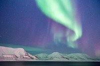 Free arctic lights image, public domain landscape CC0 photo.