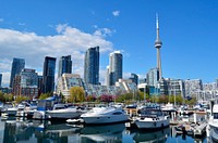 Free Toronto waterfront image, public domain CC0 photo.