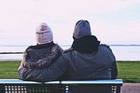 Couple sitting together, free public domain CC0 photo