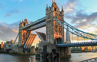 Free bridge in London image, public domain traveling CC0 photo.