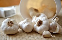 Free garlic, cloves on mat image, public domain vegetables CC0 photo.