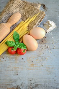 Free egg and spaghetti image, public domain food CC0 photo.