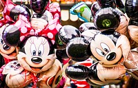 Disney character balloons, amusement park. Location unknown - 02/28/2017