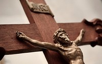 Close up of wooden cross, free public domain CC0 photo