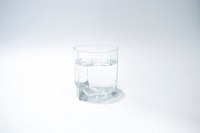 Free clear glass image, public domain drink CC0 photo.