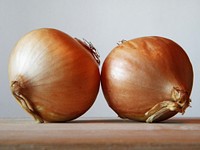 Free close up pair od onions image, public domain vegetable CC0 photo.