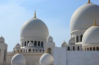 Free mosque in Abu Dhabi image, public domain Islamic CC0 photo.