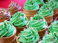 Homemade cupcakes. Free public domain CC0 photo.