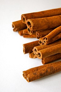 Free cinnamon image, public domain ingredients CC0 photo.