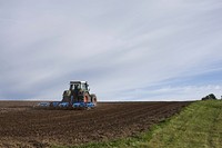 Framing tractor, free public domain CC0 photo