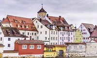 Haidplatz Regensburg, colourful houses free public domain CC0 photo