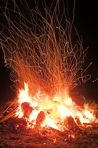 Free bonfire photo, public domain nature CC0 image.