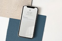 Aesthetic phone screen mockup, flat lay design psd