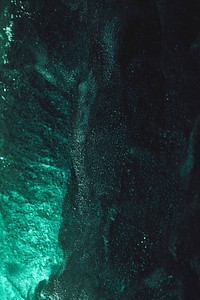 Green grained paint textured mobile phone wallpaper