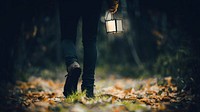 Man with lantern, desktop wallpaper