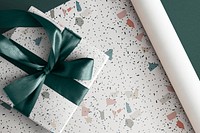 Terrazzo gift box mockup psd with green ribbon