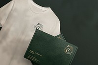 Kraft box packaging mockup psd with t-shirt for clothing brands