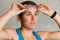 Woman wearing swimming goggles 