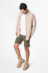 Man mockup psd wearing shirt and shorts men’s basic wear full body