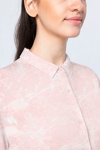 Women&rsquo;s long sleeve shirt psd mockup in pink
