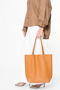 Brown tote bag psd mockup leather women&rsquo;s apparel