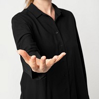 Cupped hand showing invisible object gesture