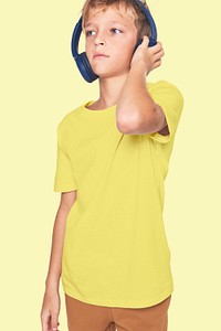 Psd boy wearing white tee mockup