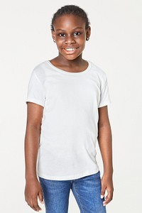 Black girl&#39;s casual white t shirt psd mockup
