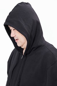 Men&#39;s black hoodie mockup psd fashion shoot in studio