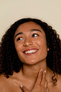 Latina woman with curly hair