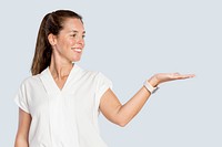 Female presenter mockup psd showing her palm