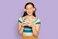 Smiling woman mockup psd streaming music with smartphone digital device