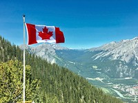 Canadá Flag. Original public domain image from Wikimedia Commons