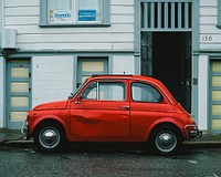 cinquecento in the city. Original public domain image from Wikimedia Commons