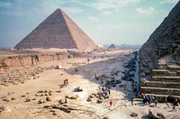 Pyramid, desert destination for travel. Original public domain image from <a href="https://commons.wikimedia.org/wiki/File:Les_Anderson_2016-11-26_(Unsplash).jpg" target="_blank">Wikimedia Commons</a>