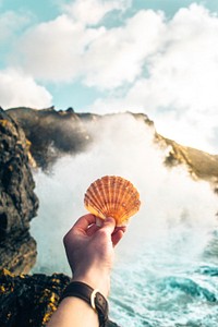 The perfect splash. Original public domain image from <a href="https://commons.wikimedia.org/wiki/File:The_perfect_splash_(Unsplash).jpg" target="_blank" rel="noopener noreferrer nofollow">Wikimedia Commons</a>