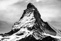 Zermatt, Schweiz. Original public domain image from Wikimedia Commons