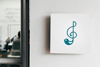 Music shop signage psd mockup design with a musical note