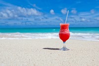 Cocktail by the beach. Original public domain image from Wikimedia Commons