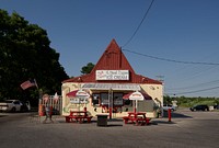 Ice-cream stands in New Castle, Delaware.  Settled by Dutch, overtaken by "New Sweden" colonists, and then re-taken by Dutch, the city eventually became the capital of colonial Delaware, which in turn became the free United States' first state.