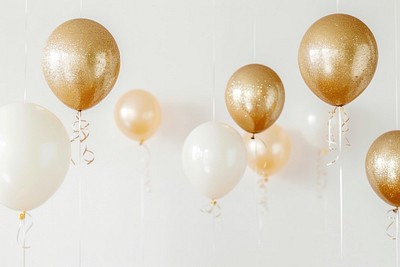 Aesthetic balloon garland.