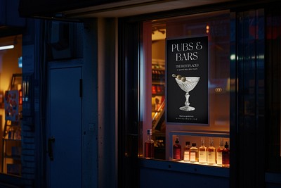 Night bar window display mockup psd