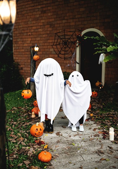 Ghost costume for Halloween party | Free Photo - rawpixel