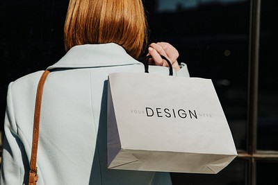 Woman shopping bag spending spree | Premium PSD Mockup - rawpixel