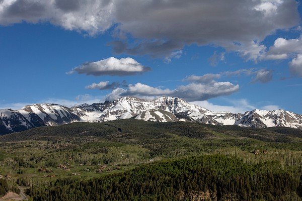 View snow-capped mountains surrounding Telluride, | Free Photo - rawpixel